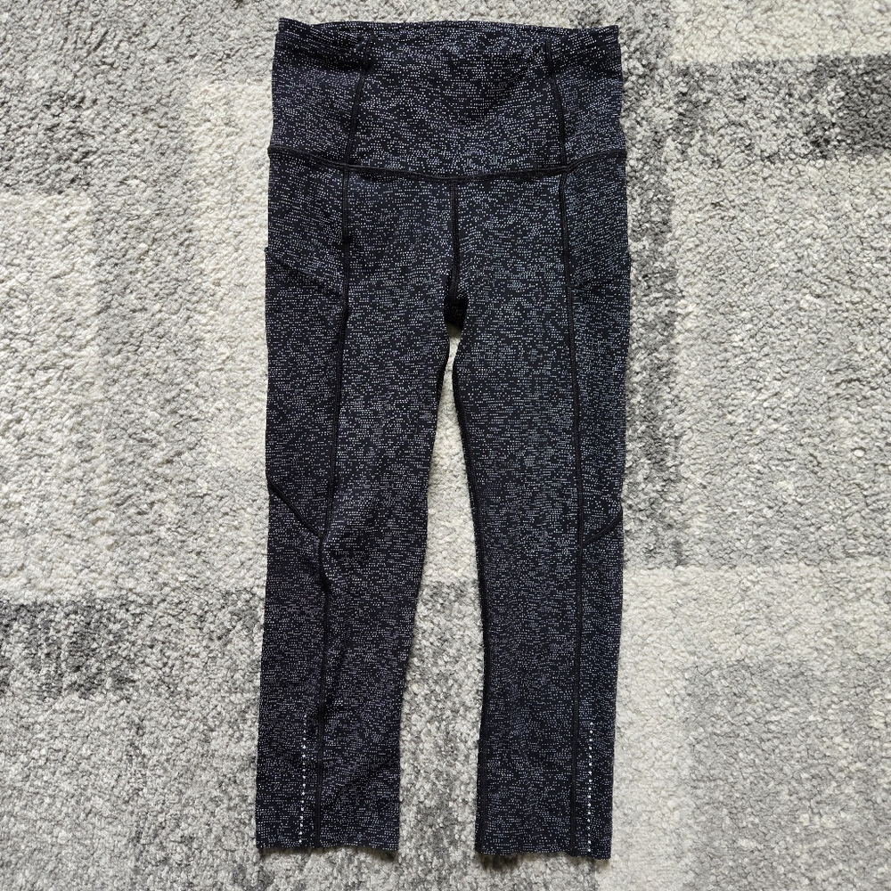 Lululemon Cropped Black Patterned Leggings